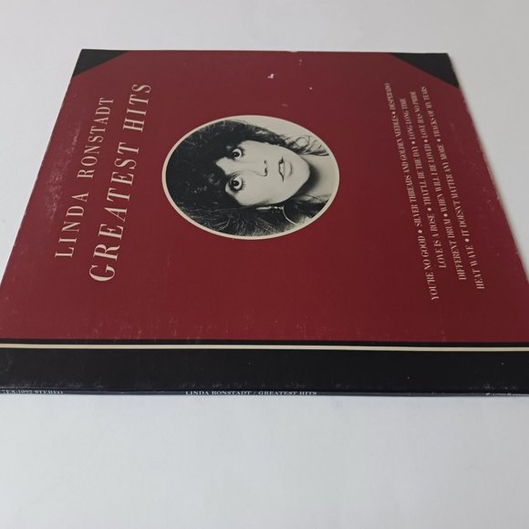 Vintage Linda Ronstadt Greatest Hits vinyl record 1976 first pressing - Picture 4 of 11